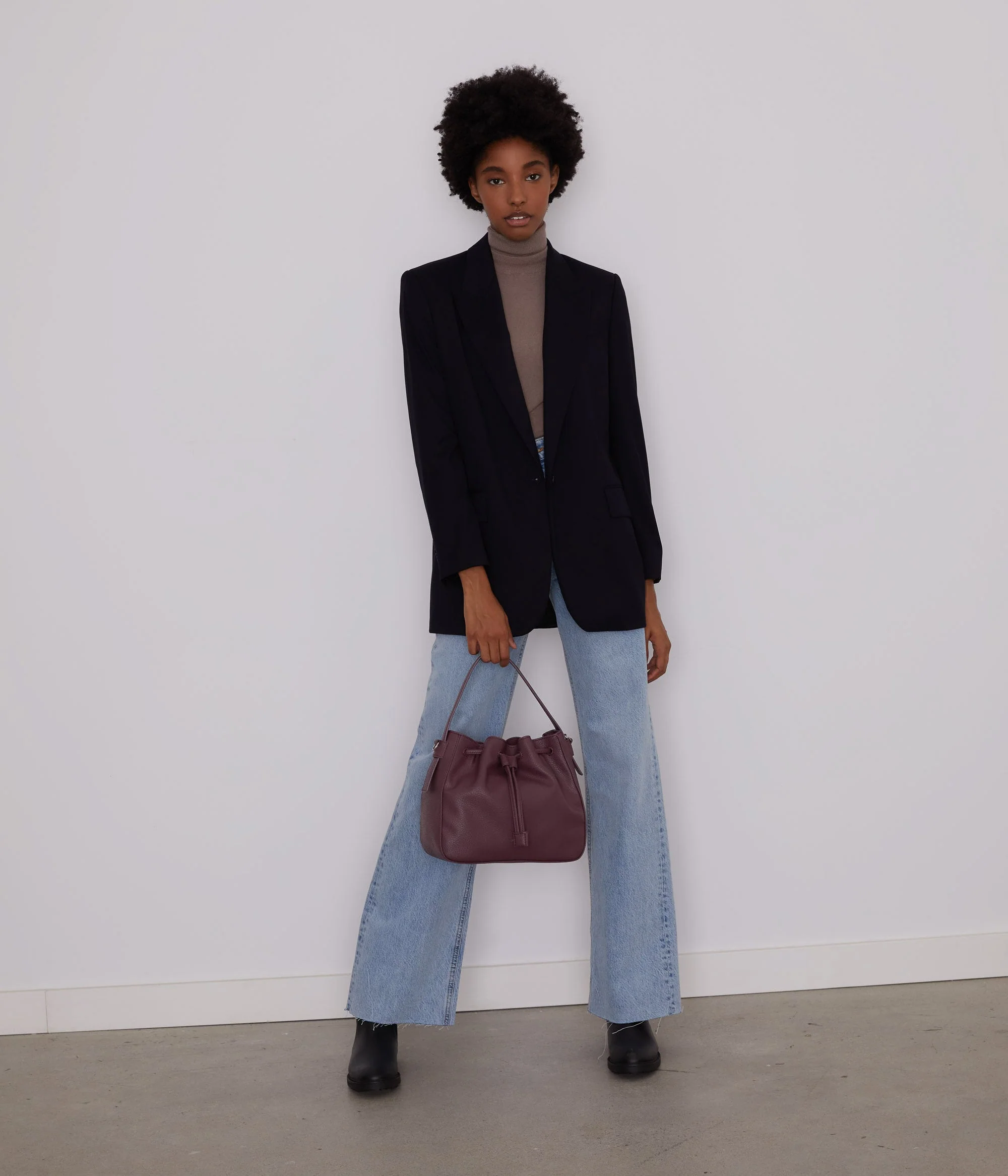 AMBER Vegan Bucket Bag - Purity - Image 14