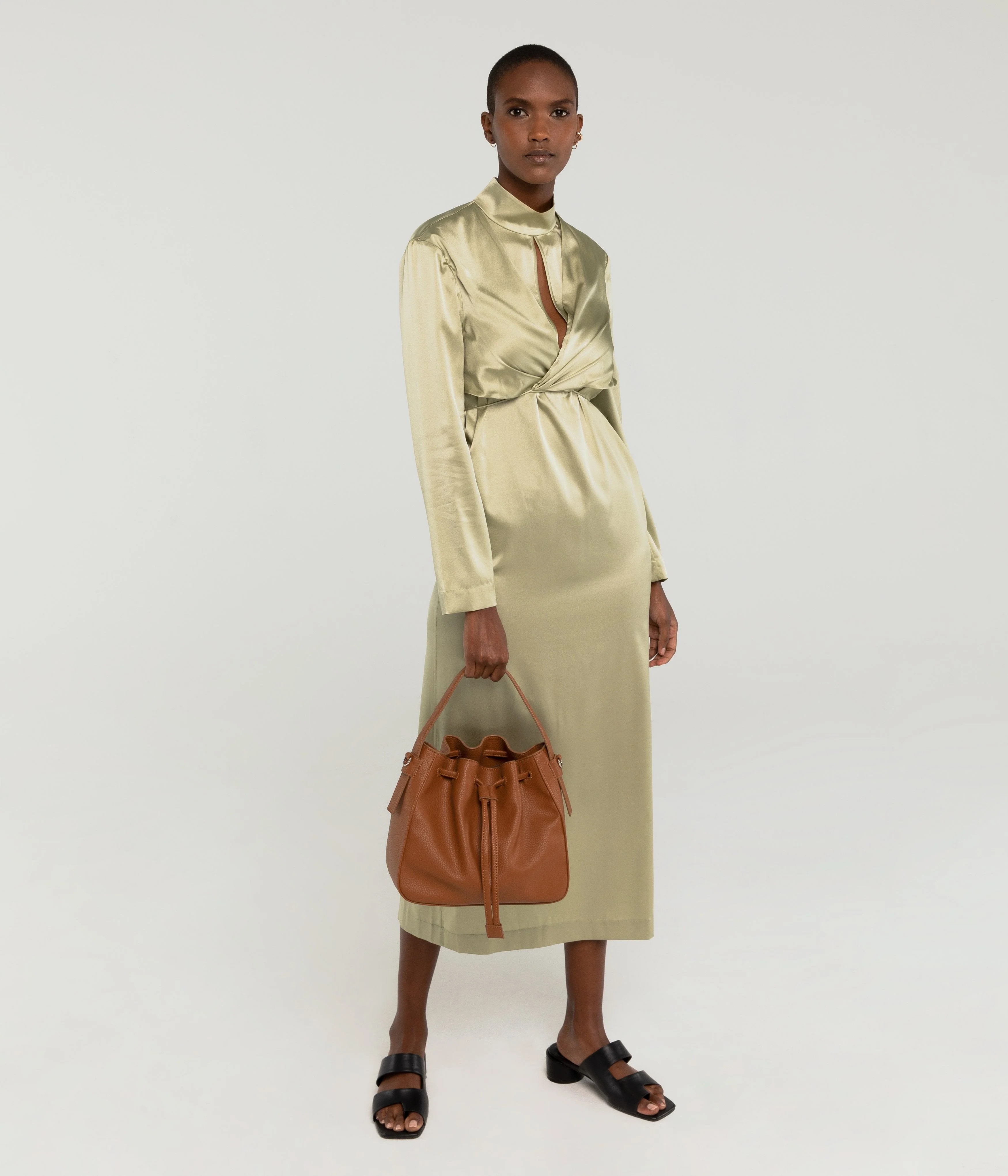 AMBER Vegan Bucket Bag - Purity - Image 7