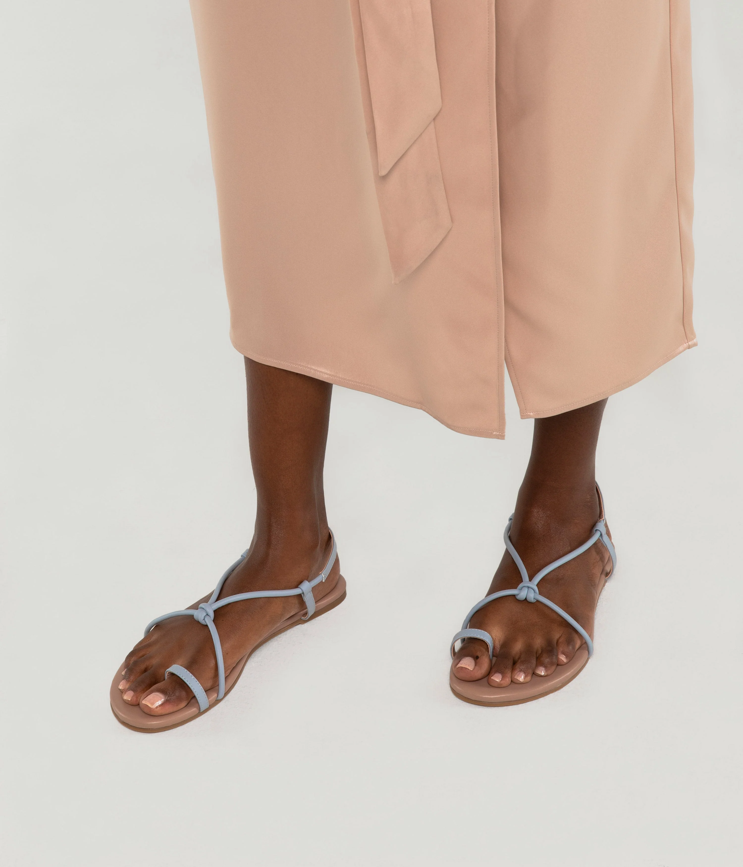 ARTIE Women's Vegan Flat Sandals - Image 4