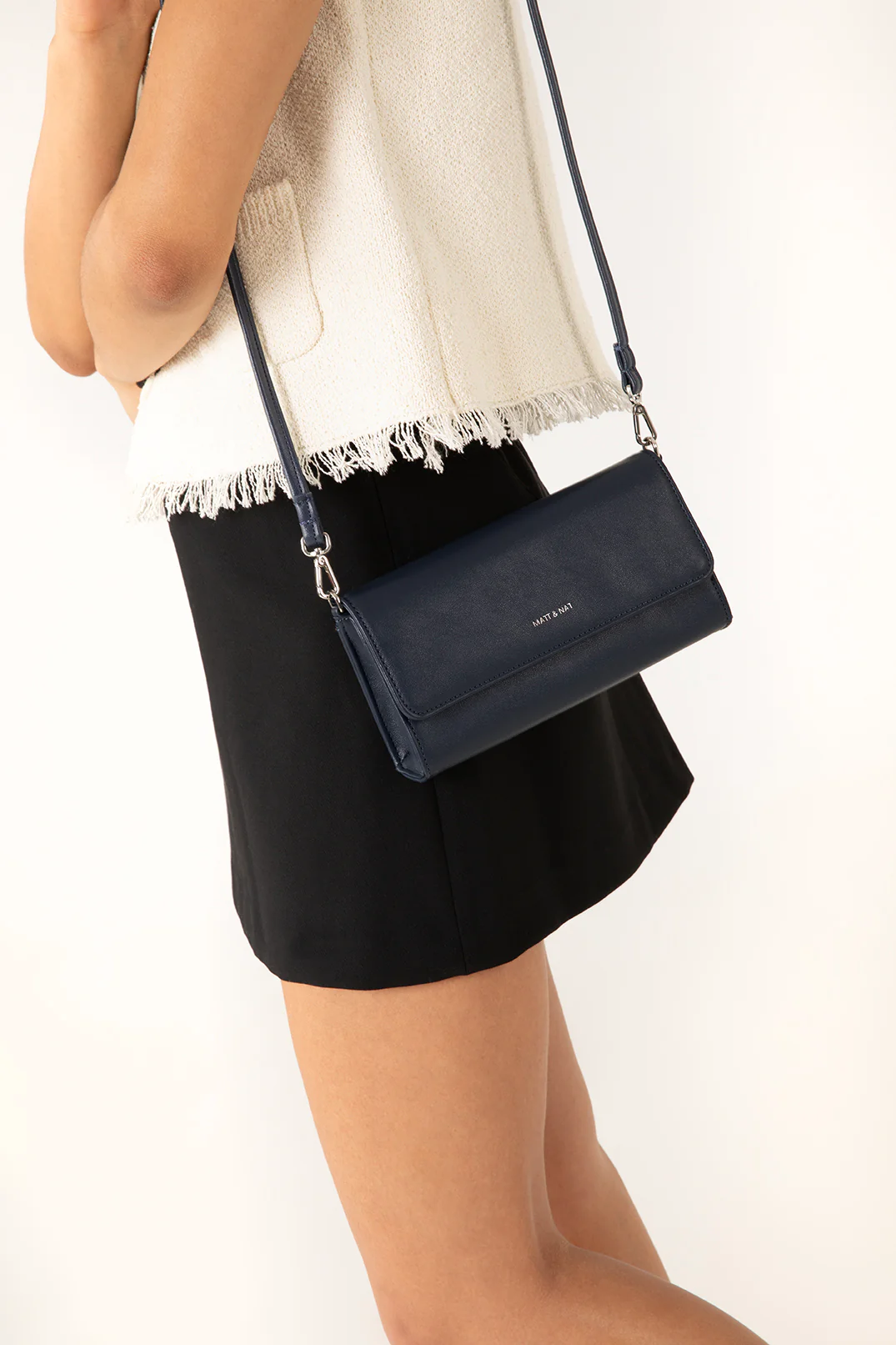 DREW FULL Vegan Crossbody Bag – Forum - Image 3