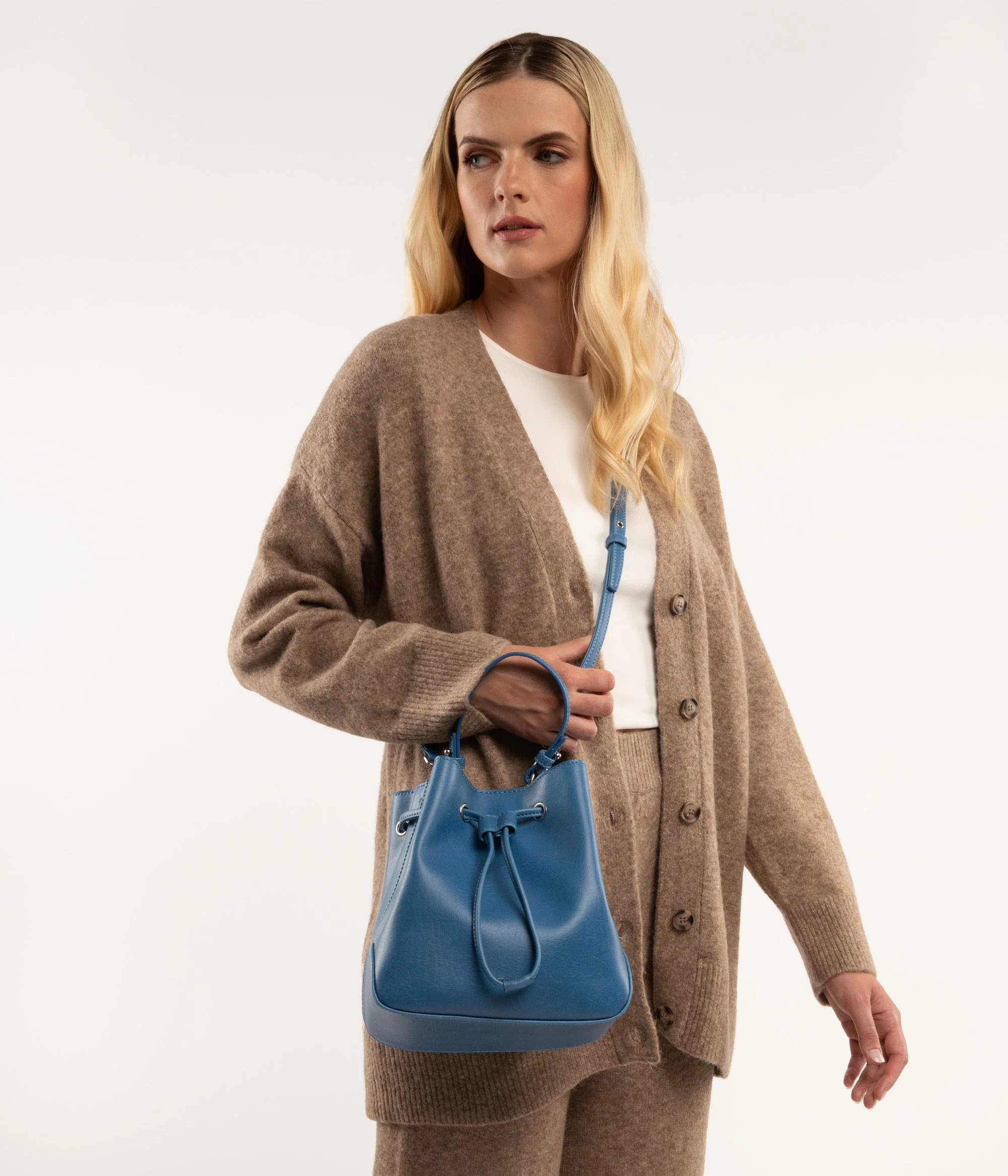 DUPONT Vegan Bucket Bag - Vintage - Image 19