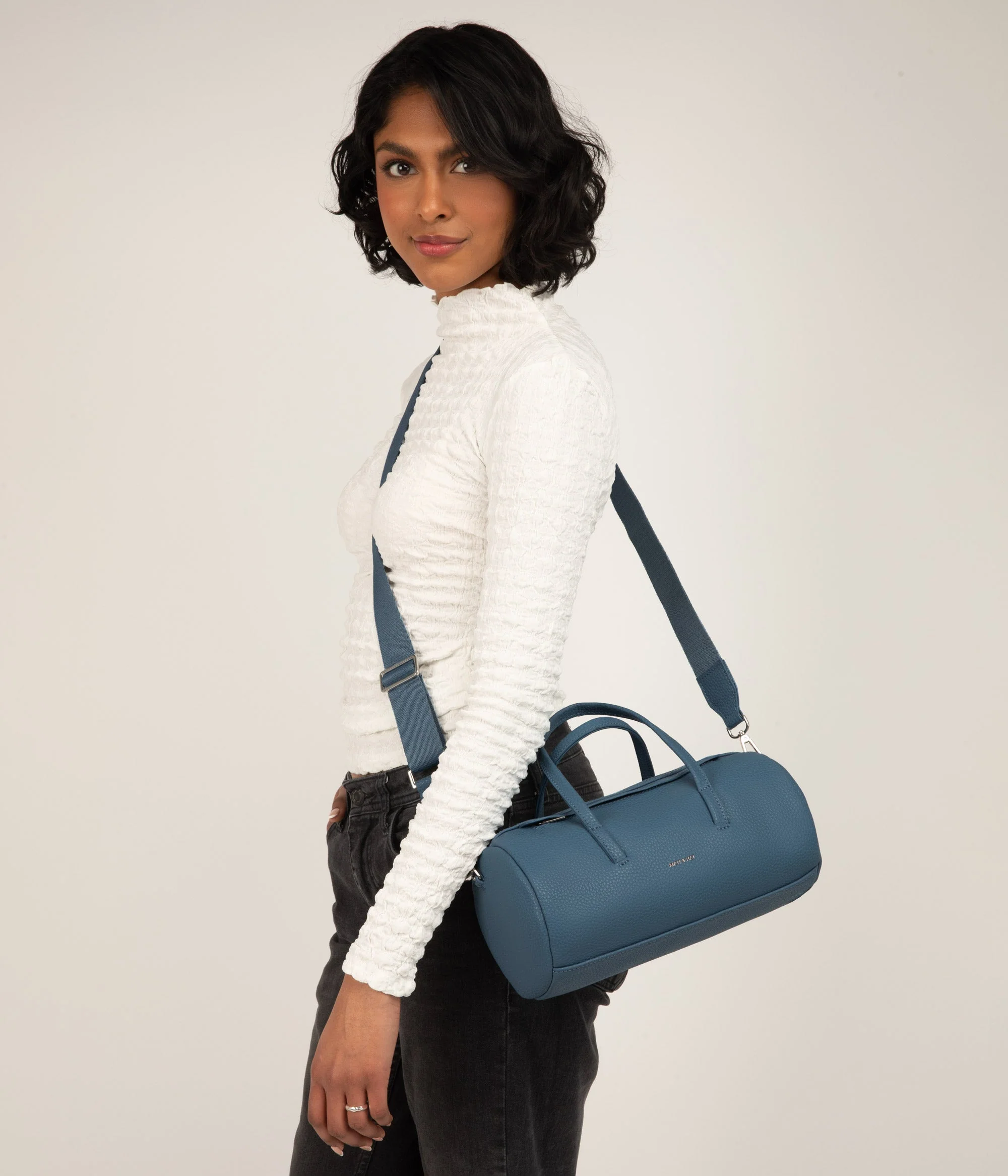 INES Vegan Barrel Bag - Purity - Image 17