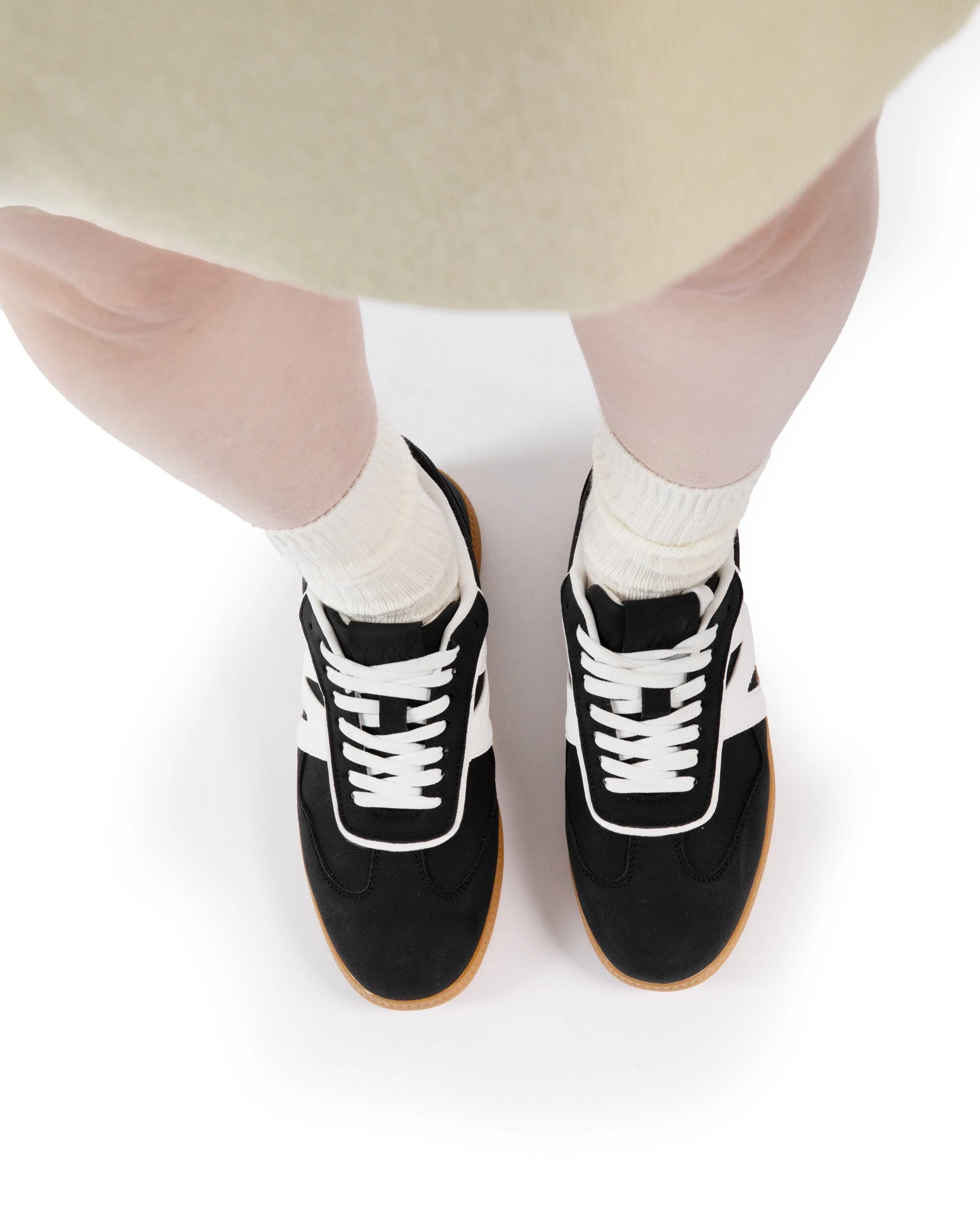 LEAF Women's Vegan Sneakers - Image 9
