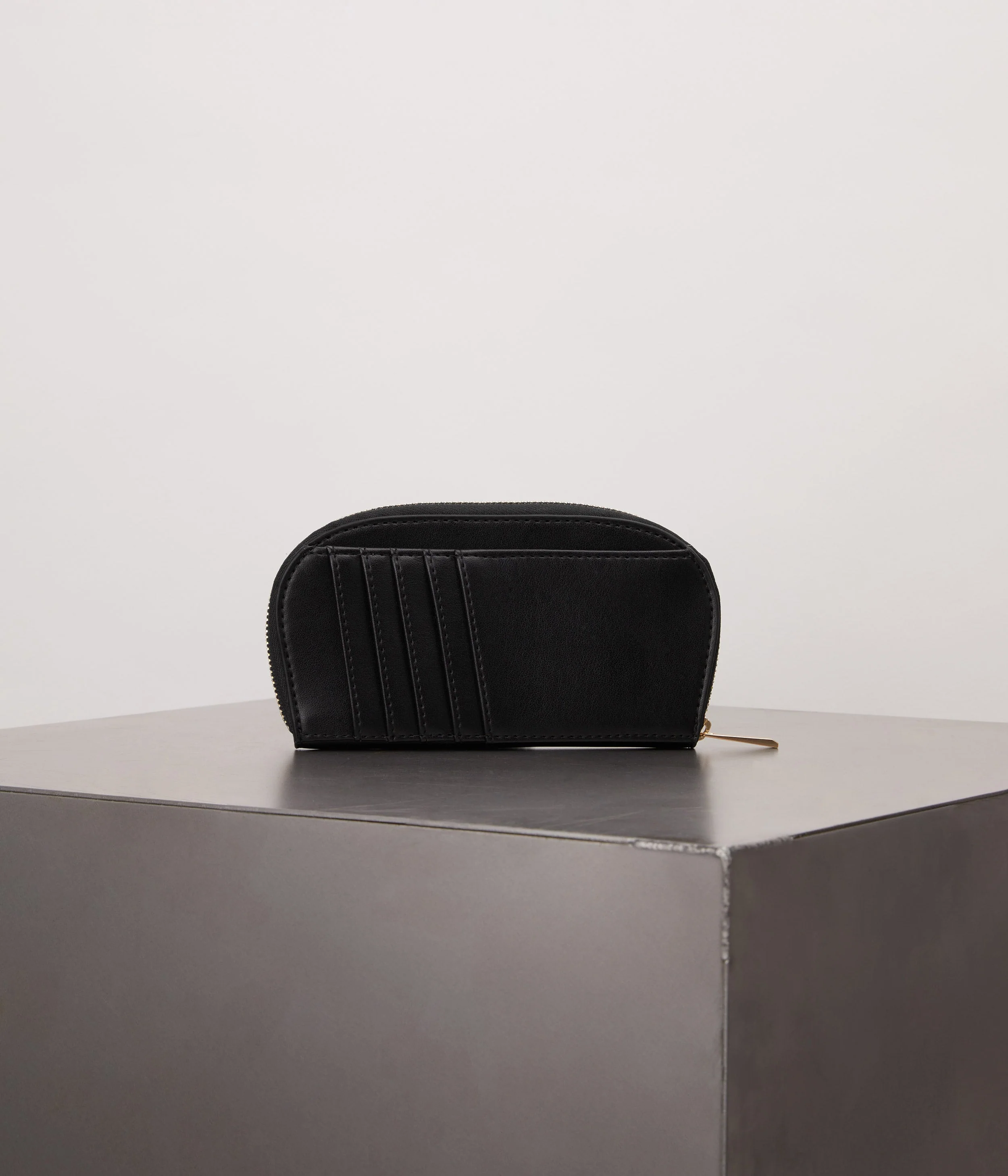 MEREL Vegan Card Holder - UPPEAL™ - Image 4