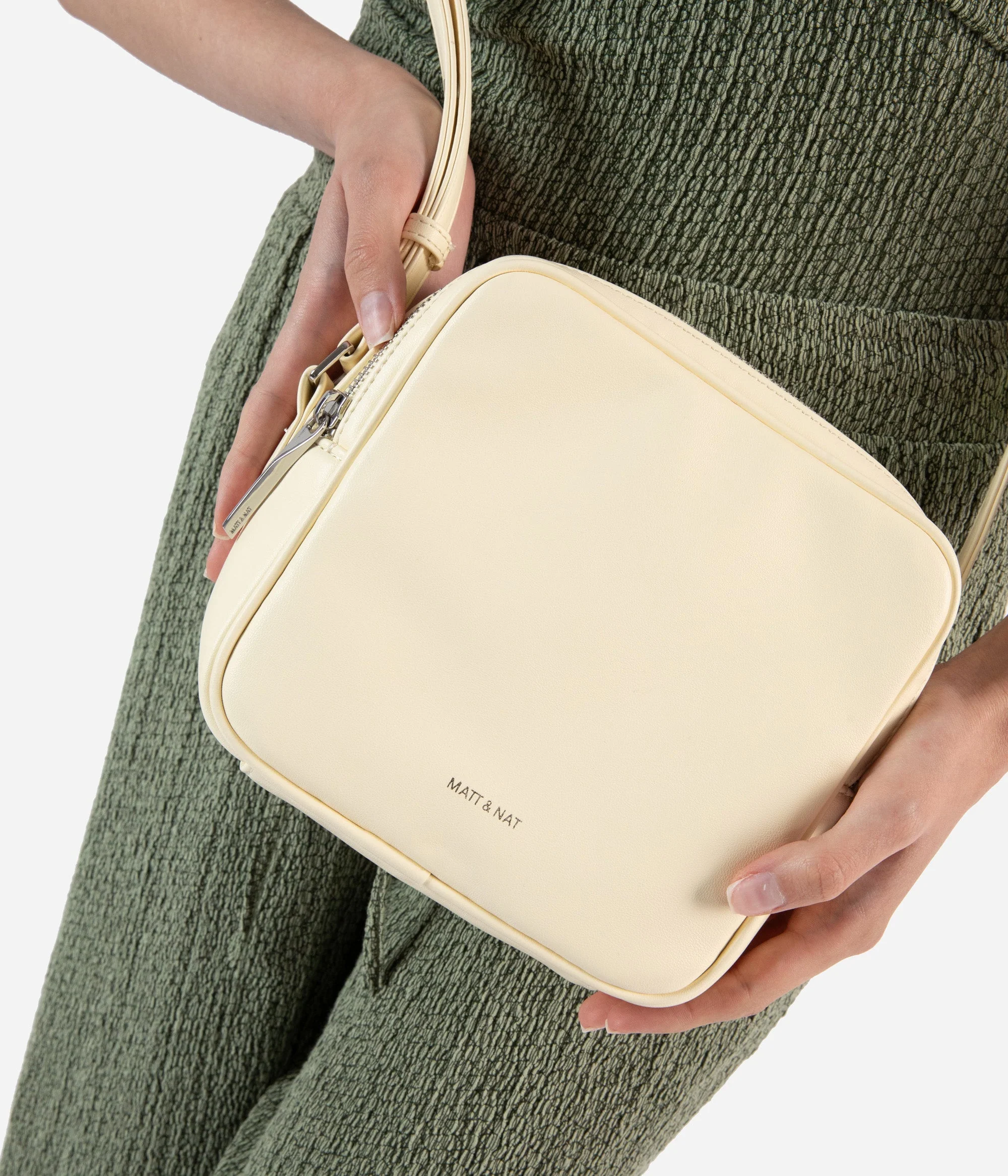 ROSE Vegan Crossbody Bag – Forum - Image 26