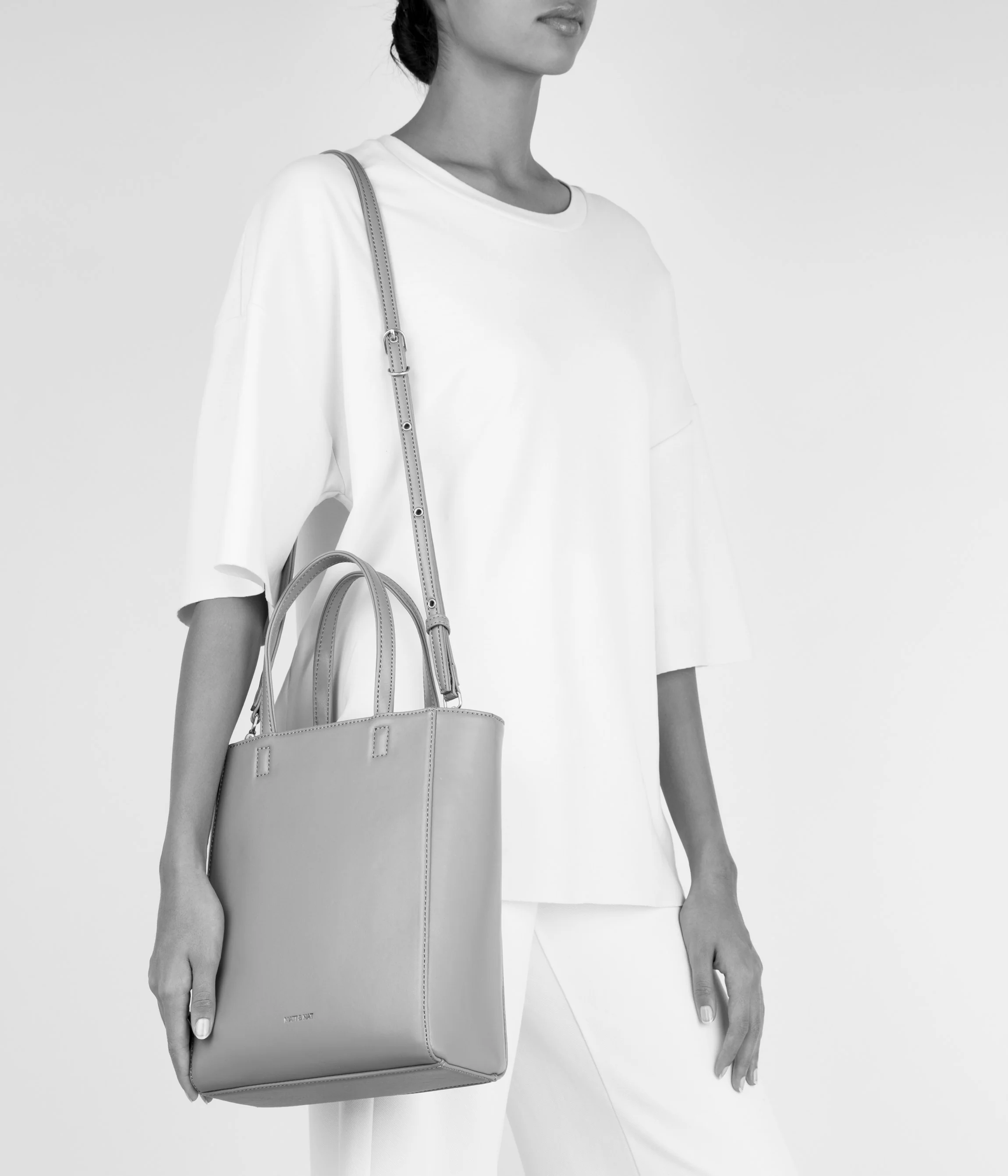 SELLA Vegan Tote Bag - Loom - Image 7