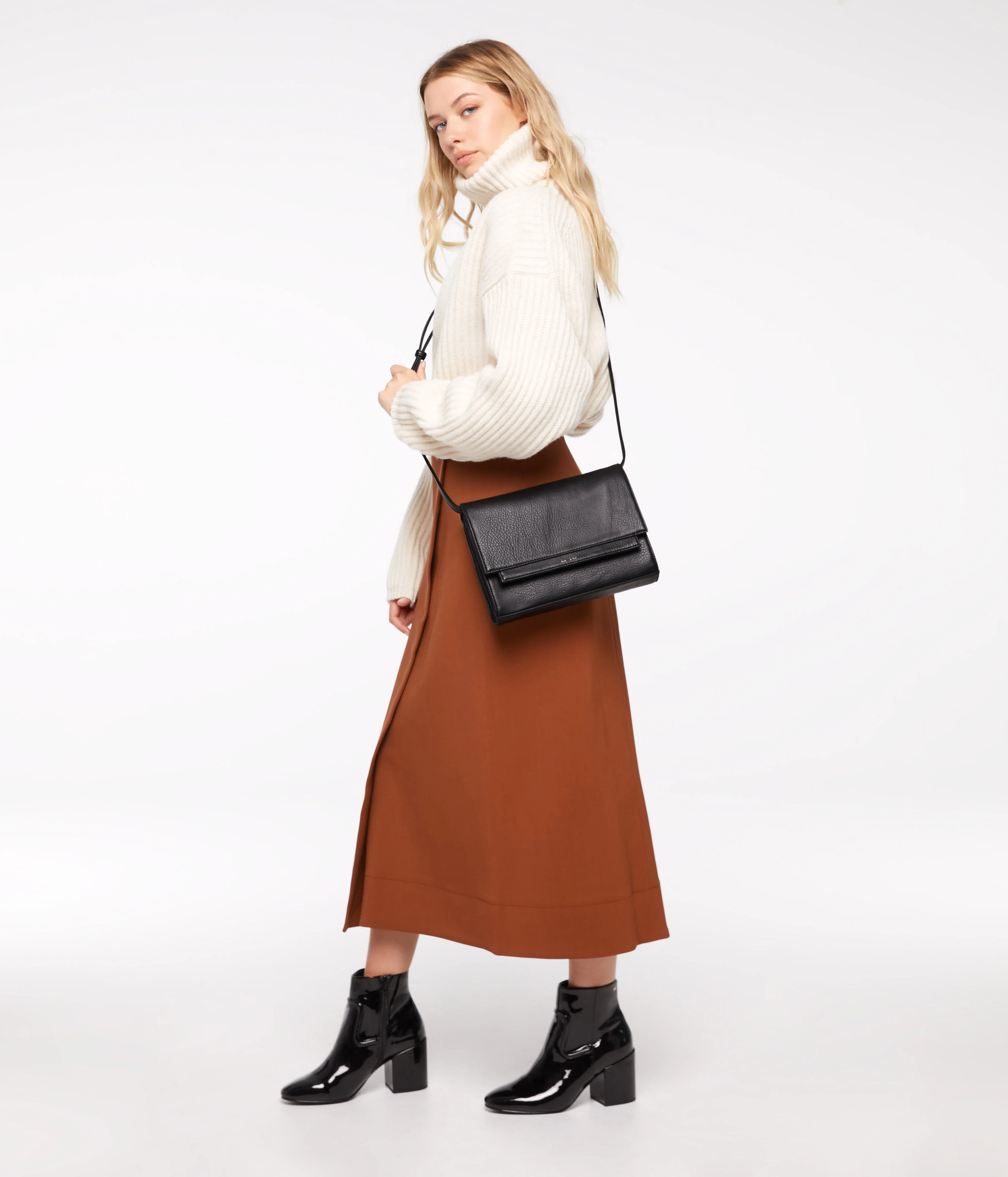 SILVI Vegan Crossbody Bag - Dwell - Image 13