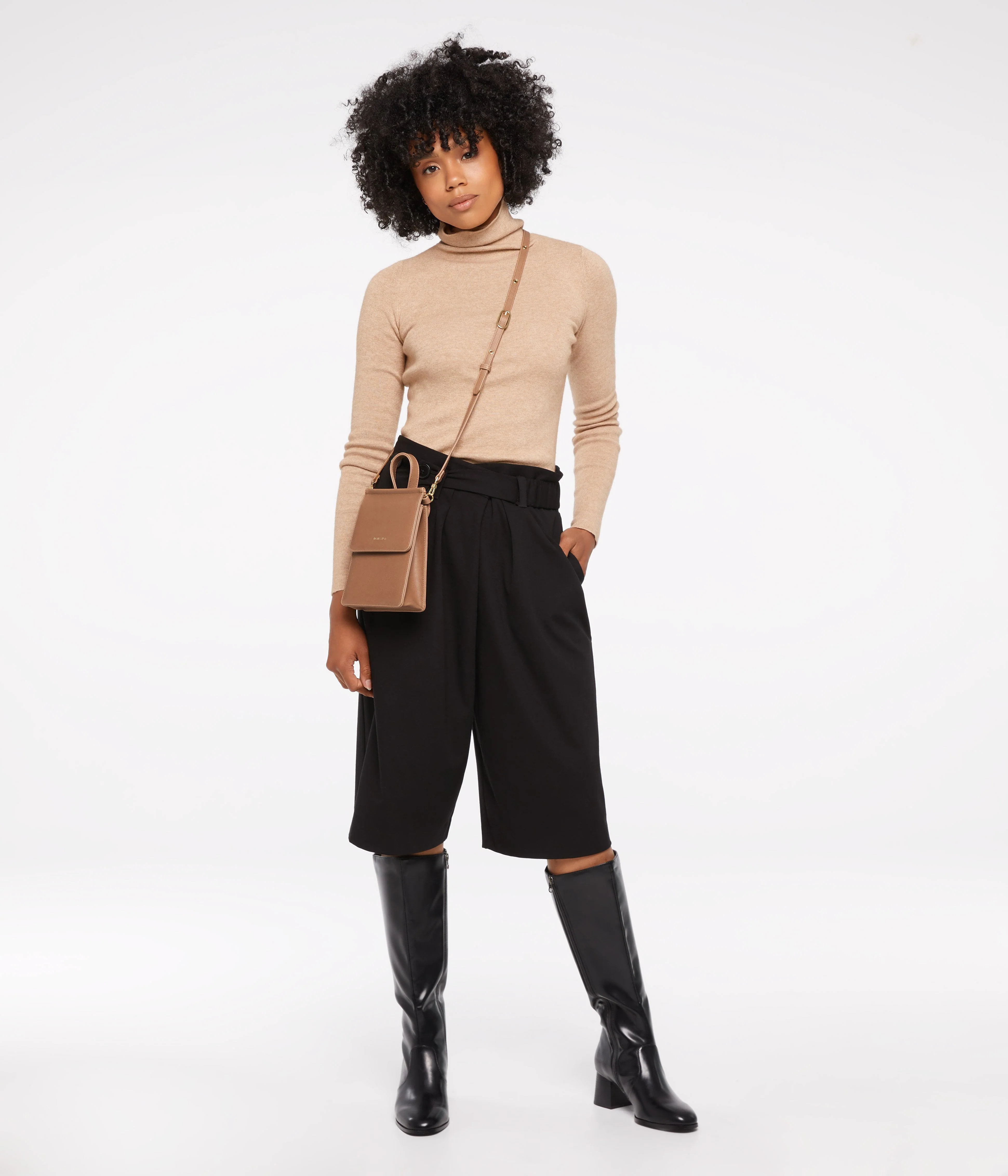 THESSA Vegan Crossbody Bag - Vintage - Image 23
