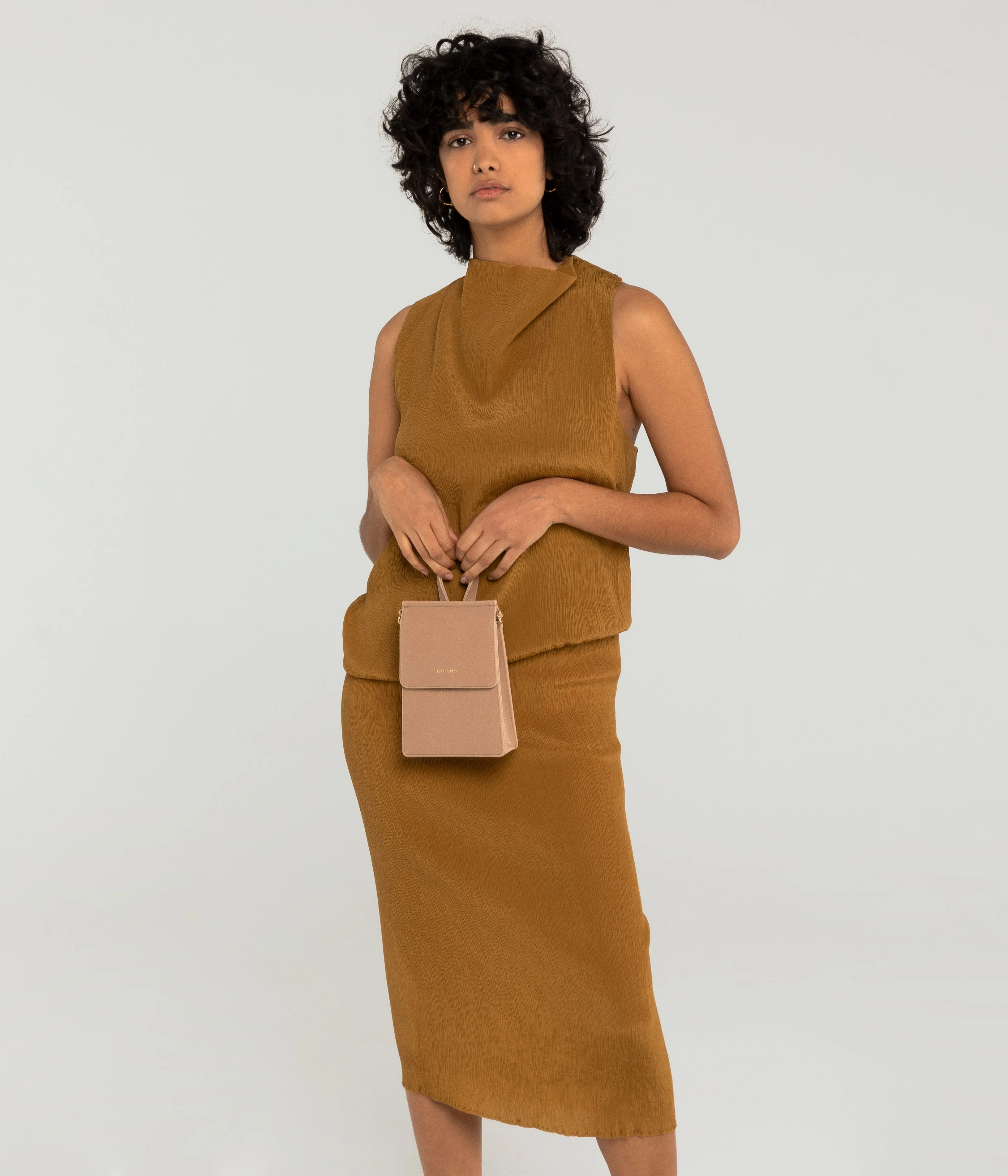 THESSA Vegan Crossbody Bag - Vintage - Image 41