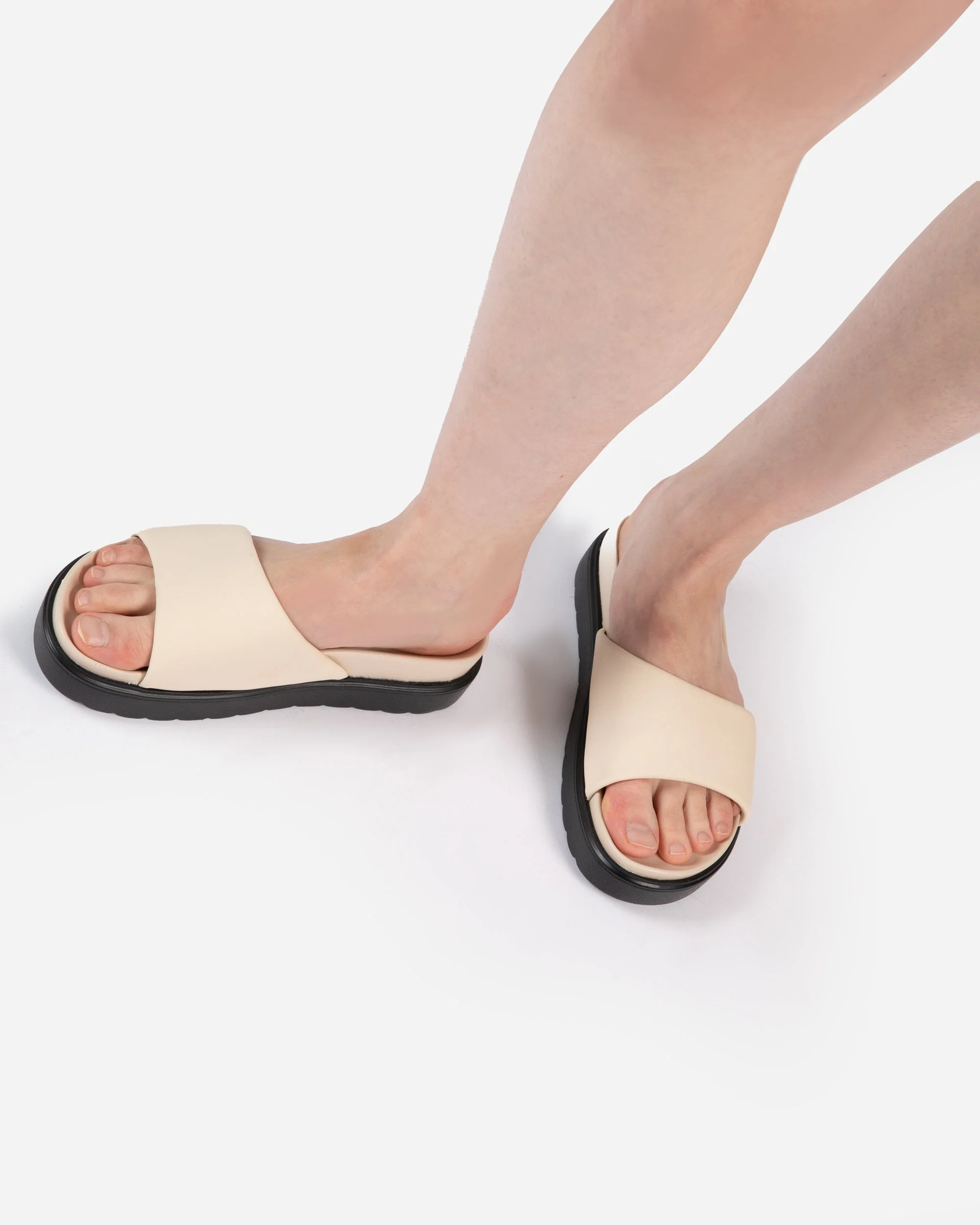 TOYO Women’s Vegan Sandals - Image 10