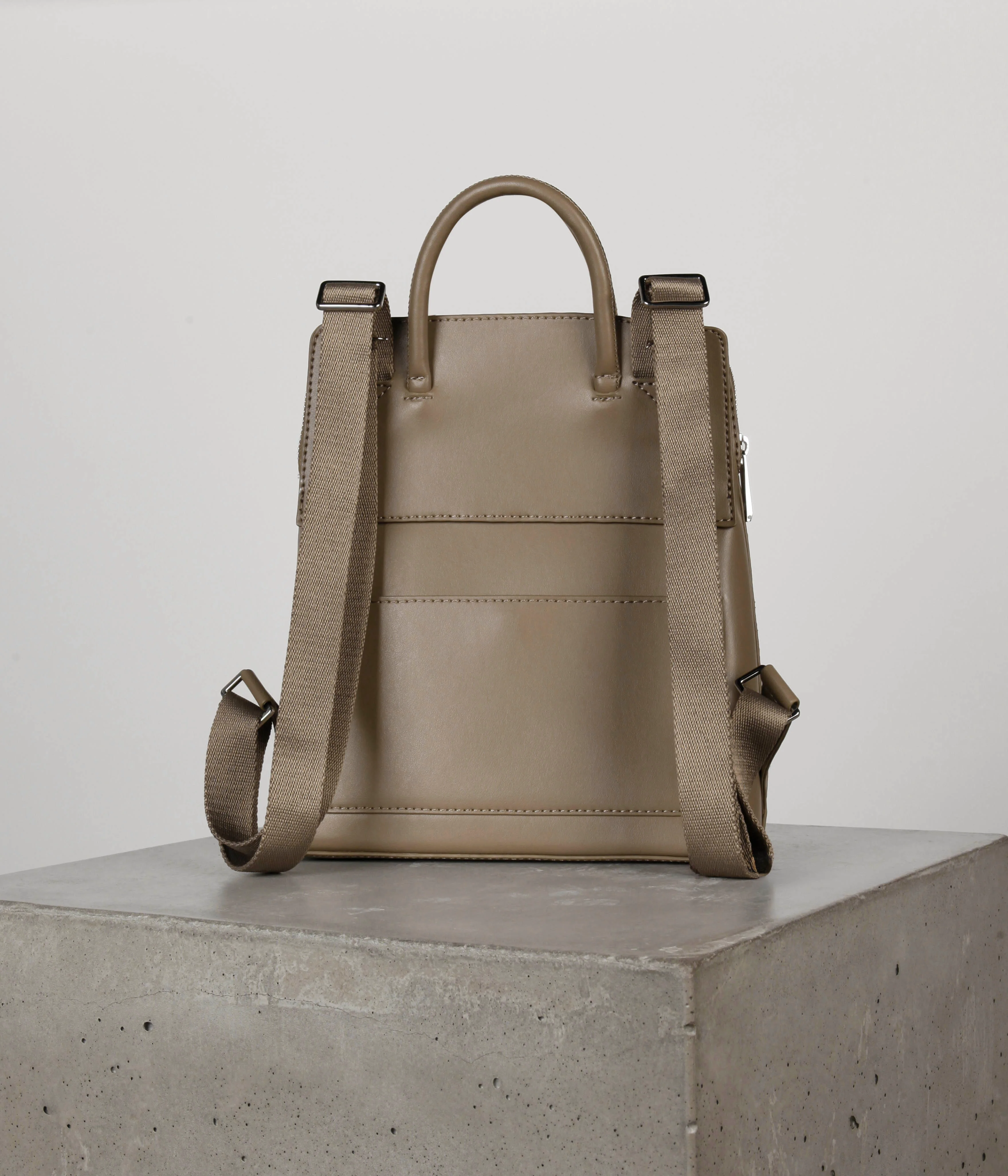 LAUT Vegan Backpack - UPPEAL™ - Image 11