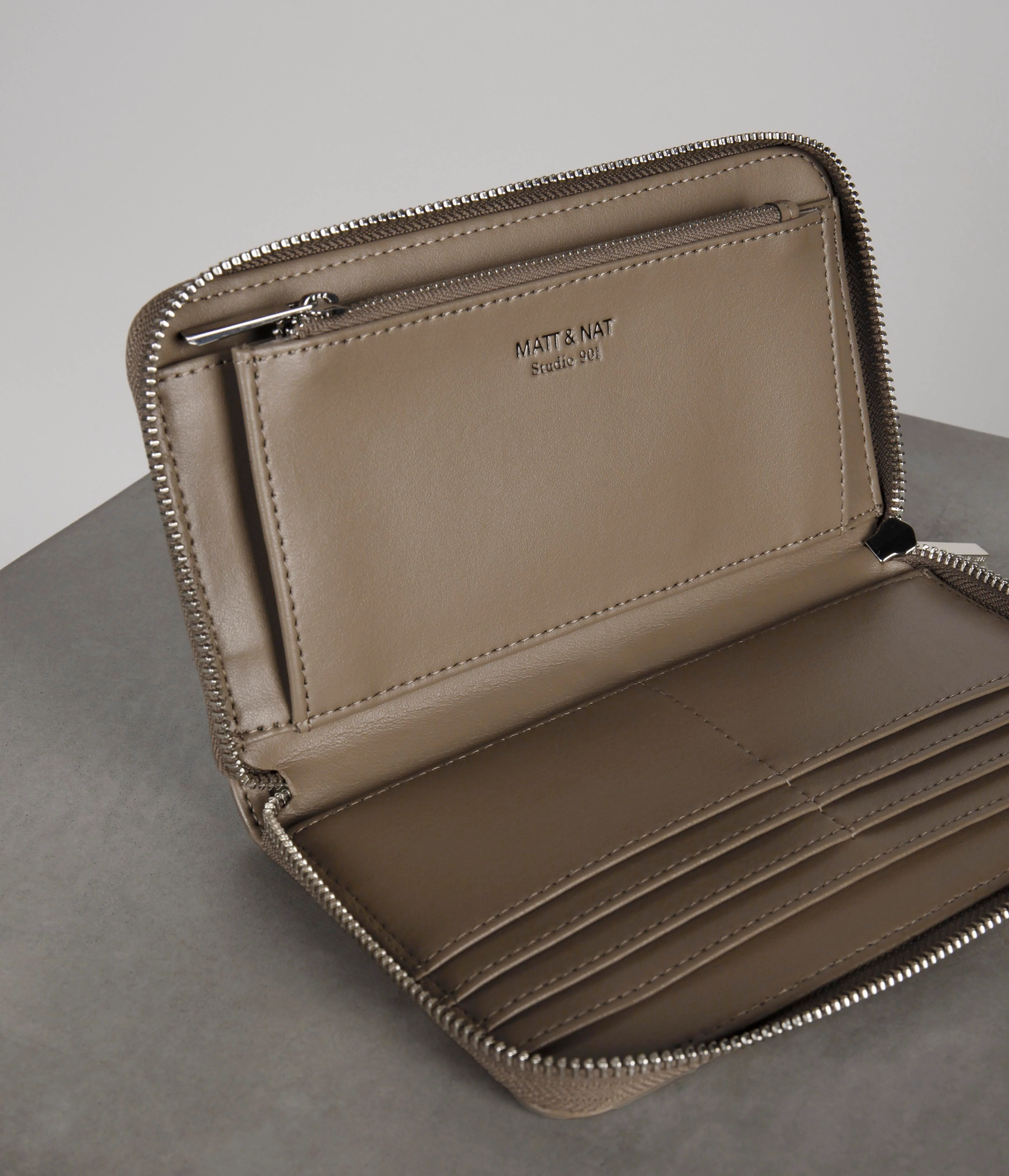 LEICI Vegan Wallet - UPPEAL™ - Image 7