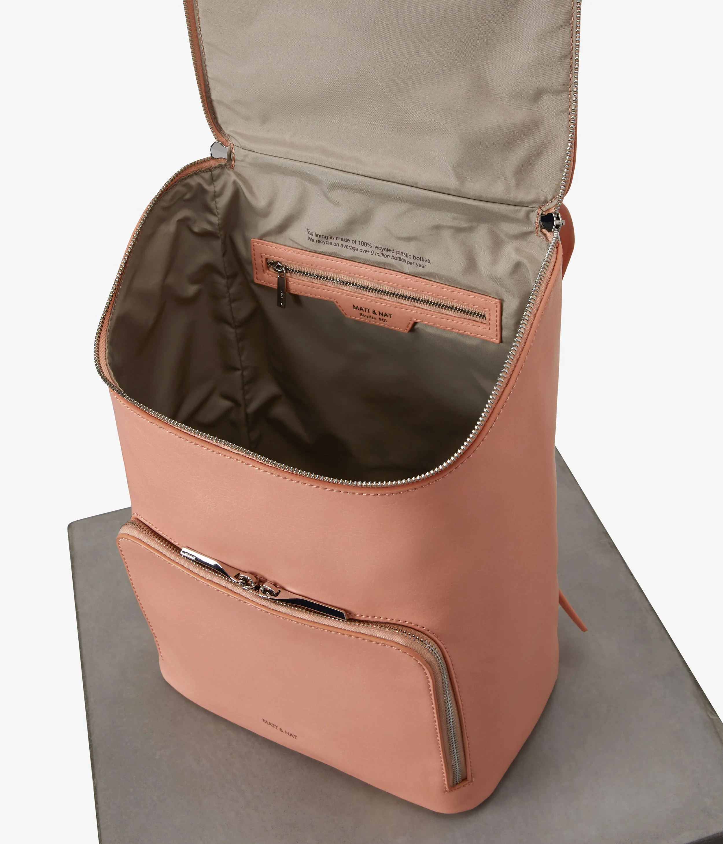 VIDA Vegan Backpack - Vintage - Image 23