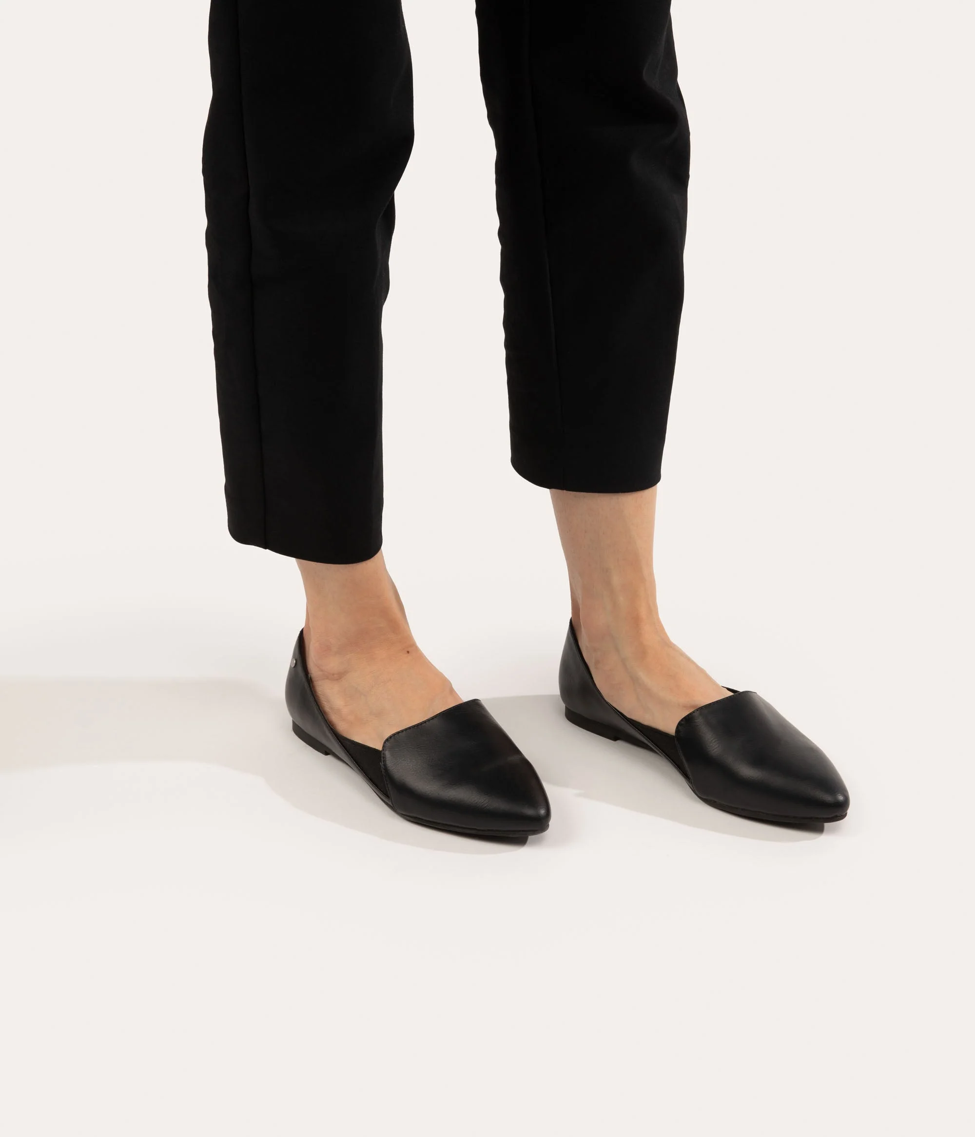 WESTMOUNT Women's Vegan Flats - Image 7