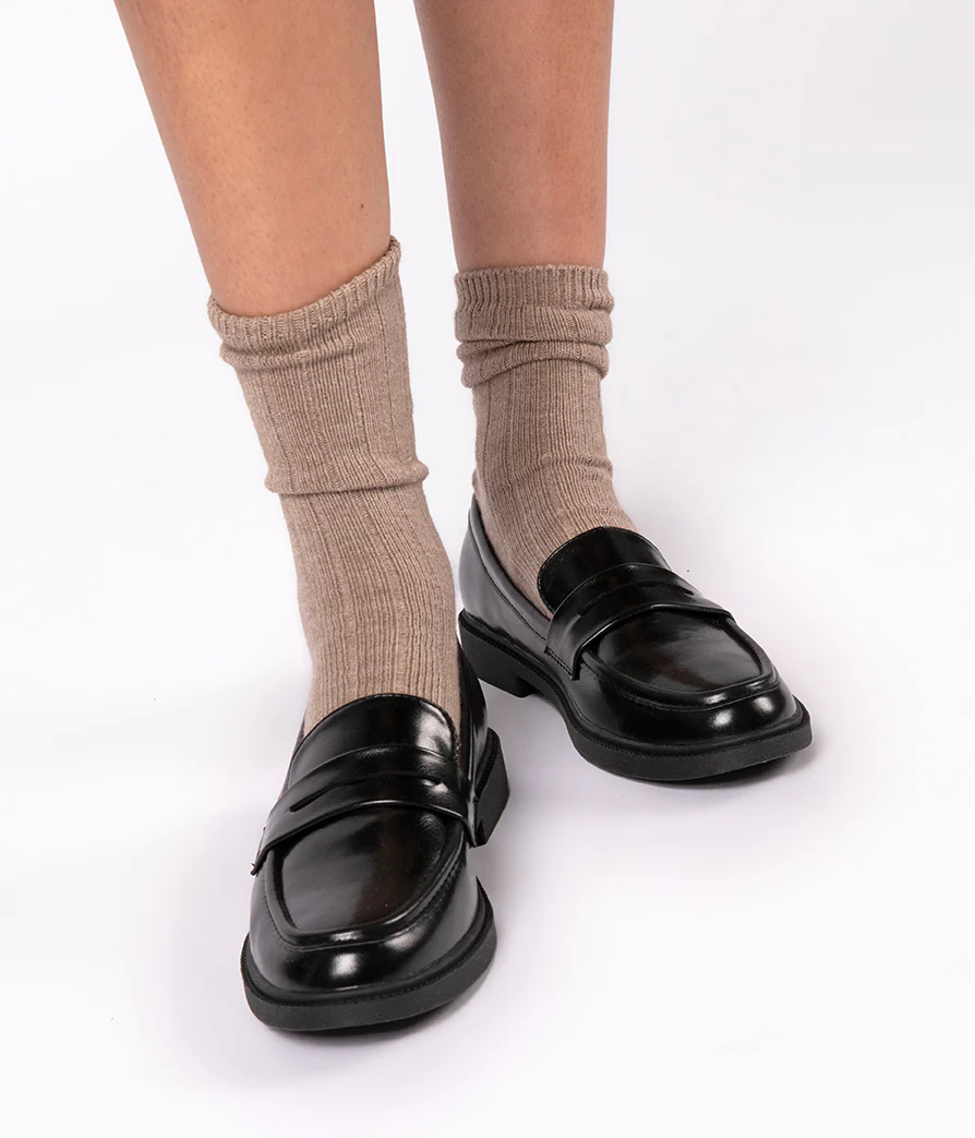 ISEO Women's Vegan Loafers - Image 4